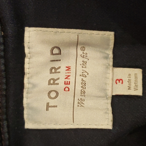 TORRID Dark Wash Indigo Stretch Denim Moto Jean Jacket sz 3X Womens Plus Trucker - Picture 8 of 13